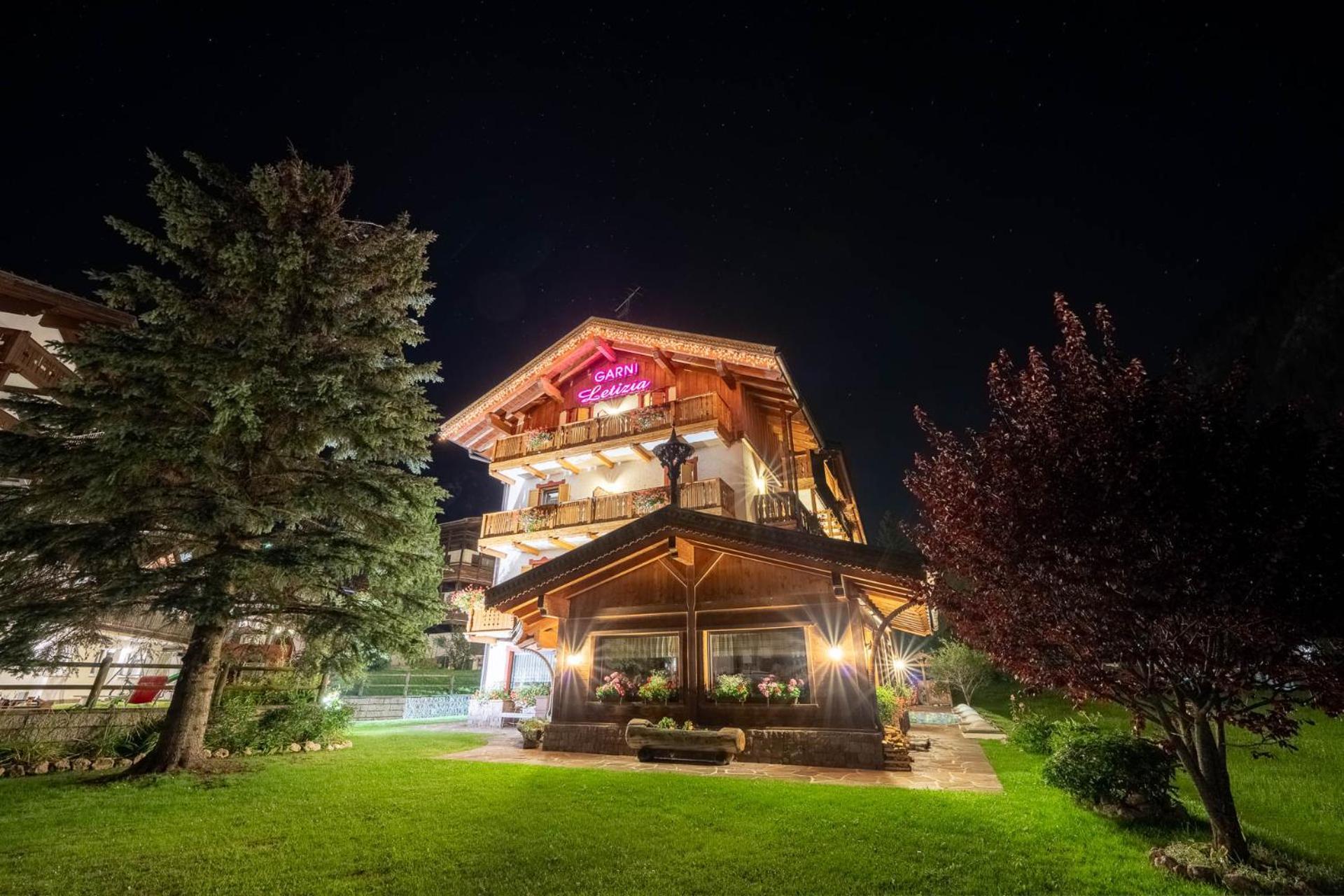 Garni Letizia Bed and Breakfast Campitello di Fassa Εξωτερικό φωτογραφία